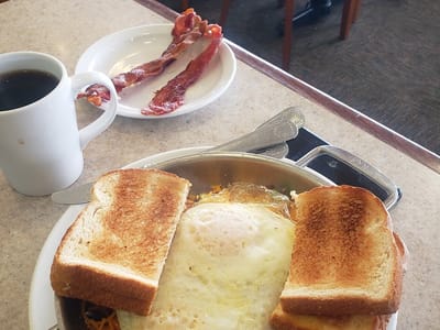 Friendship House Family Restaurant