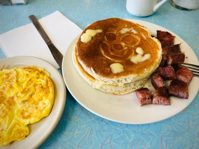 G I Dayroom Coffee Shop