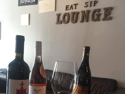 Gaston Pour House: Drinks, Food, Coffee & Lounge