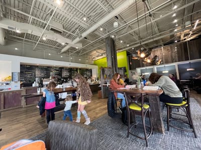 Generoasta Coffee, Cafe & Creamery