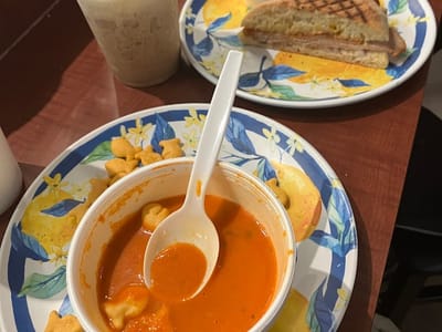 Gingersnaps Coffeehouse & Cafe