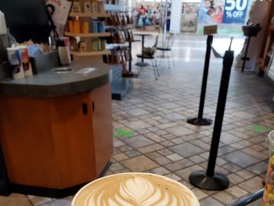 Gloria Jeans Coffees Green Bay