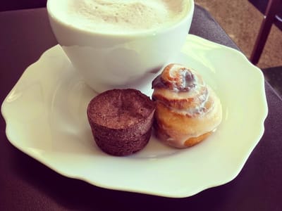 Gogh Gogh Coffee Lounge