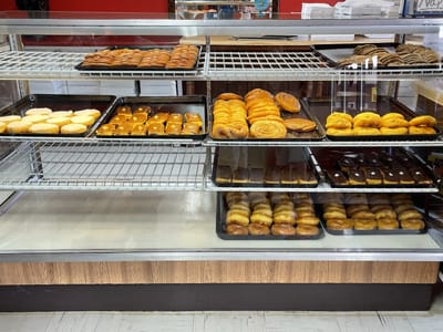 Golden Glaze Bakery & Deli