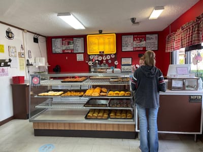 Golden Glaze Bakery & Deli