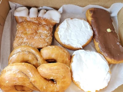 Golden Glaze Bakery & Deli