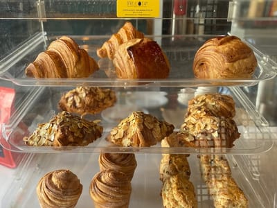 Golden Line Coffee Bar