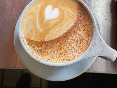 Golden Line Coffee Bar