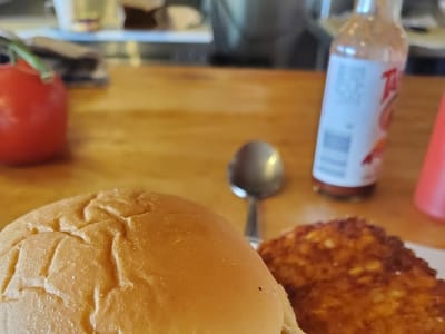 Golden Russet Cafe & Grocery