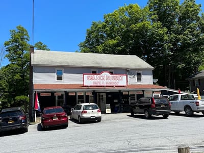 Golden Russet Cafe & Grocery