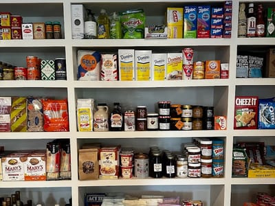 Golden Russet Cafe & Grocery