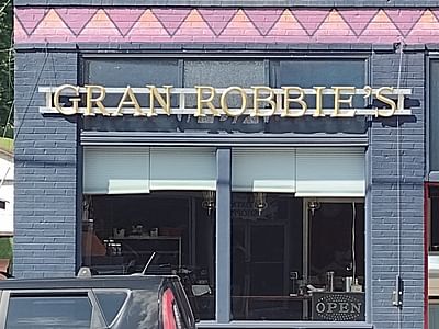 Gran Robbie’s