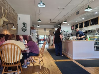 Green Bridge Coffee Shop