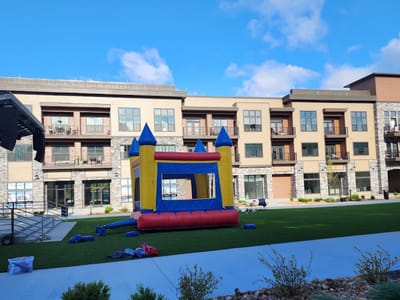 Gusto Coffee Shop - Creekside