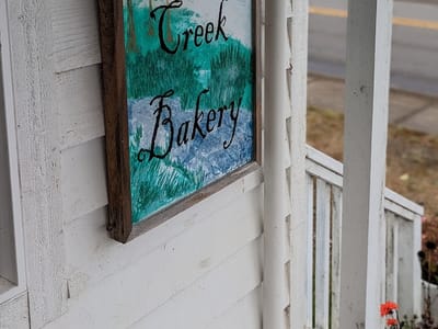 Handy Creek Bakery and cafe