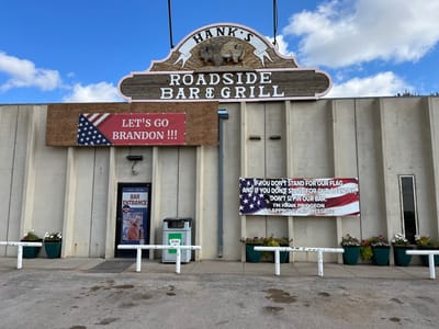 Hanks Roadside Bar and Grill