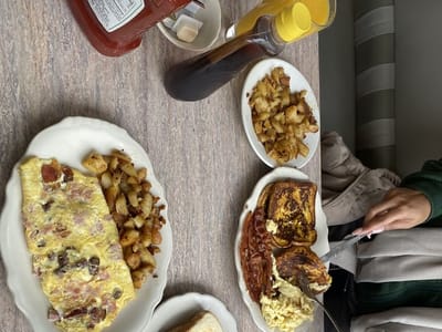 Haroula's Coffee Shop