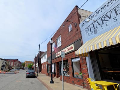 Harvest Moon Coffee & Chocolates