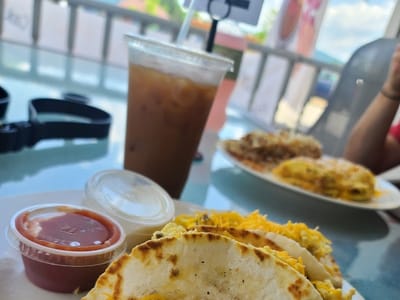 Heidi’s Huggamug Cafe