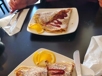 Helena's Chocolate Café and Crêperie