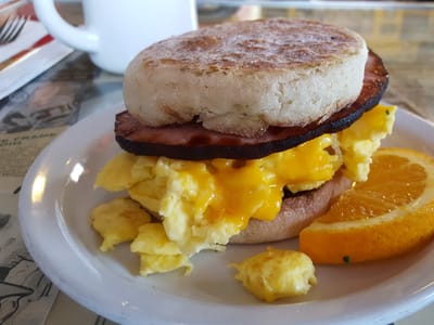 HI Lo's 15th Street Cafe LLC