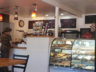 Highway 4 Cafe & Bakery