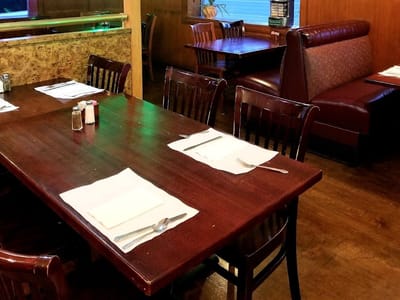 Hillcrest Restaurant and Trading Post Saloon