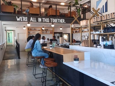 Hilltop Coffee + Kitchen - Inglewood