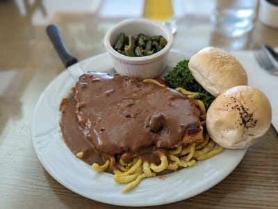 Hofer's Bakery and Cafe