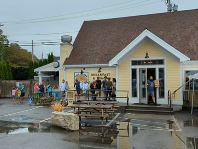 Hole In One Breakfast & Lunch