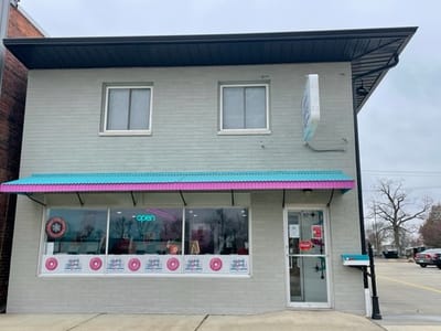 Holey Moley Daylight Donuts