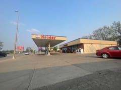 Holiday Stationstores