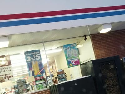 Holiday Stationstores