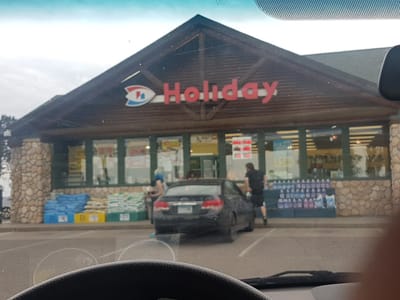 Holiday Stationstores