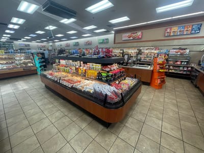 Holiday Stationstores