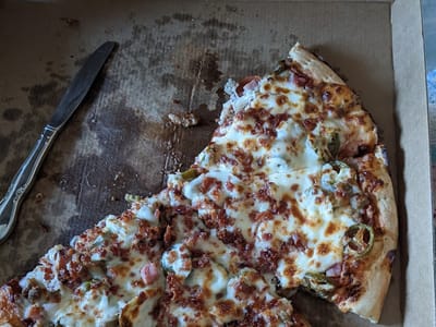 Holiday Stationstores