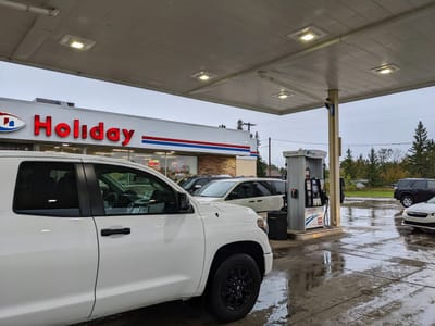 Holiday Stationstores