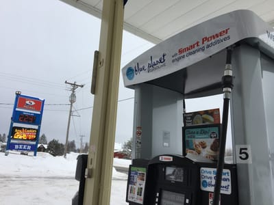 Holiday Stationstores