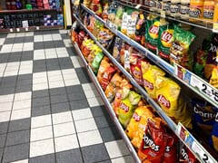 Holiday Stationstores