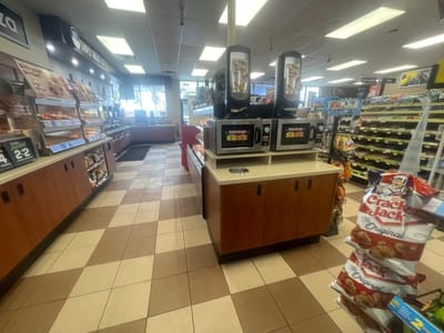 Holiday Stationstores