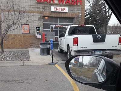 Holiday Stationstores