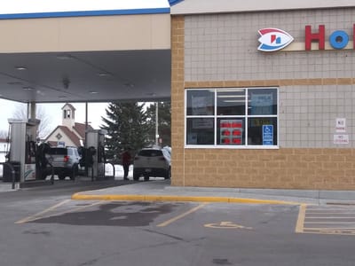 Holiday Stationstores