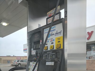 Holiday Stationstores