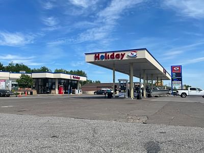 Holiday Stationstores