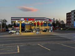 Holiday Stationstores