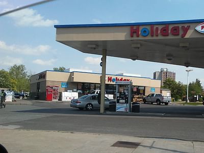 Holiday Stationstores