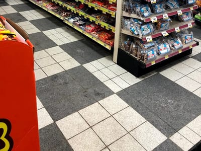 Holiday Stationstores