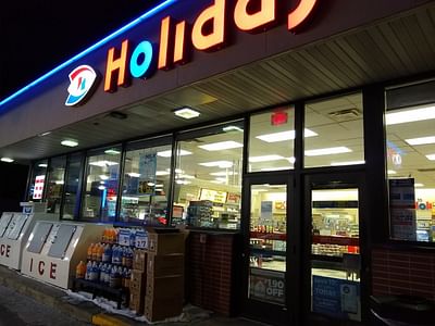 Holiday Stationstores
