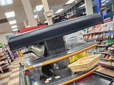 Holiday Stationstores