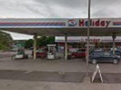 Holiday Stationstores